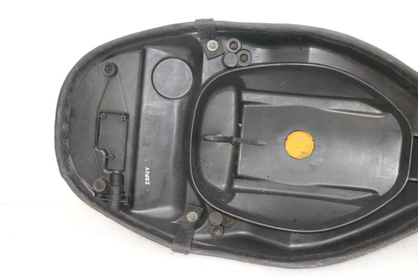 photo de SELLE PIAGGIO ZIP 2T 50 (2009 - 2019) - Inspection visuelle