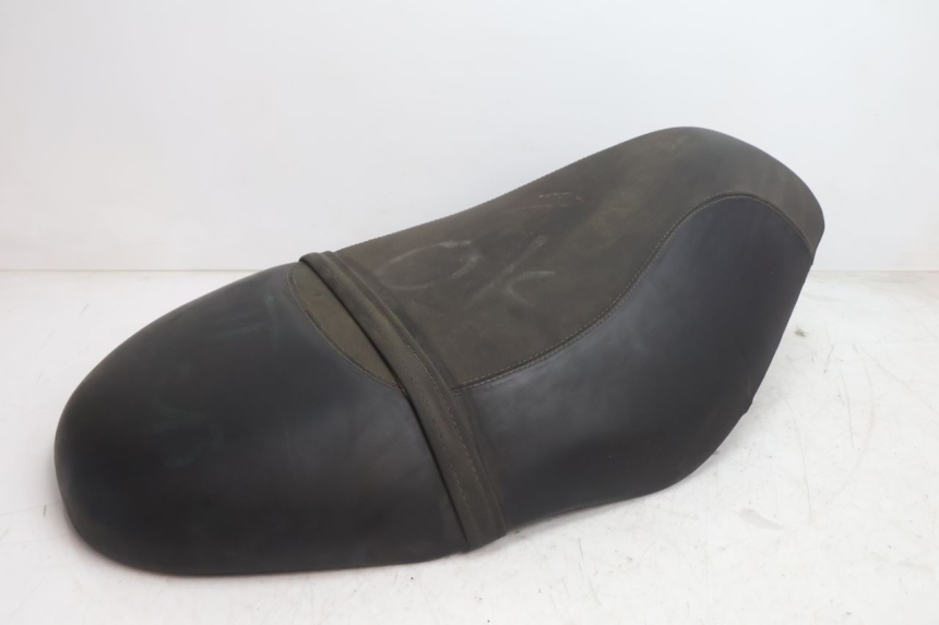 photo de SELLE PIAGGIO ZIP 2T 50 (2009 - 2019) - Gros plan technique