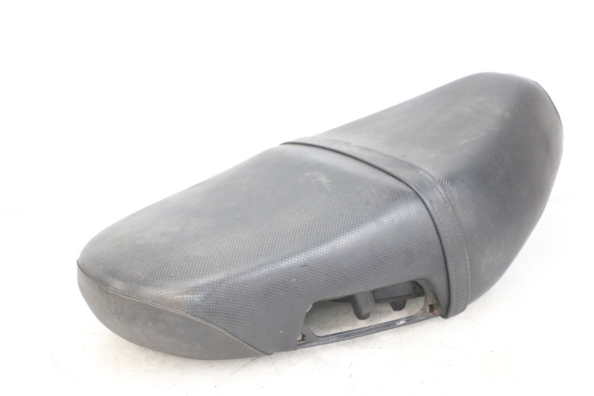 photo de SELLE PIAGGIO ZIP RST 50 (1996 - 1998) - Zoom composants