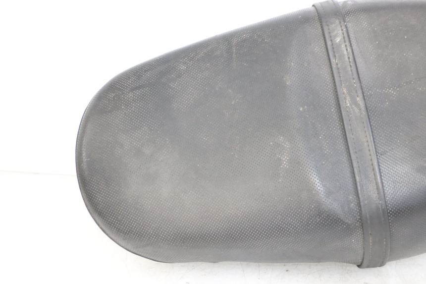 photo de SELLE PIAGGIO ZIP RST 50 (1996 - 1998) - Zoom état d’usage