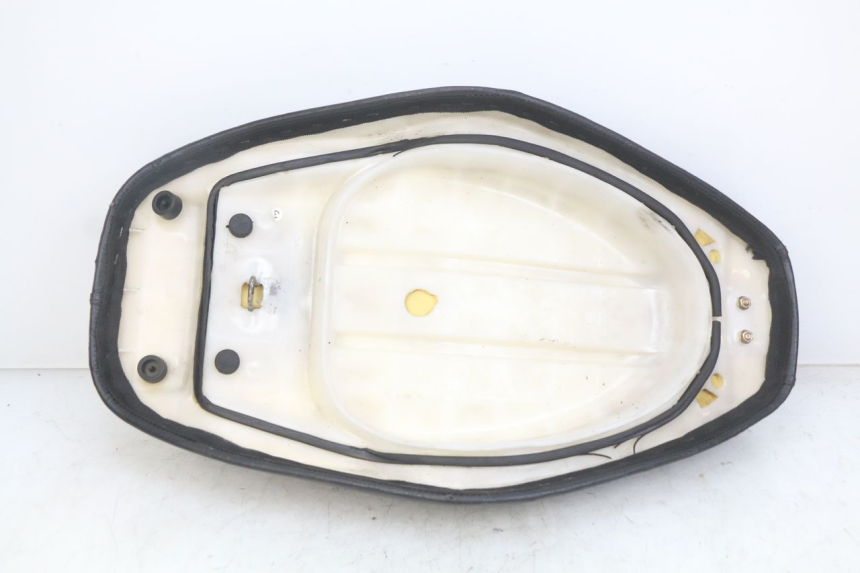 photo de SELLE UNIVERSAL BIKE ZN50QT-11B 50 (2018 - 2021) - Vue produit