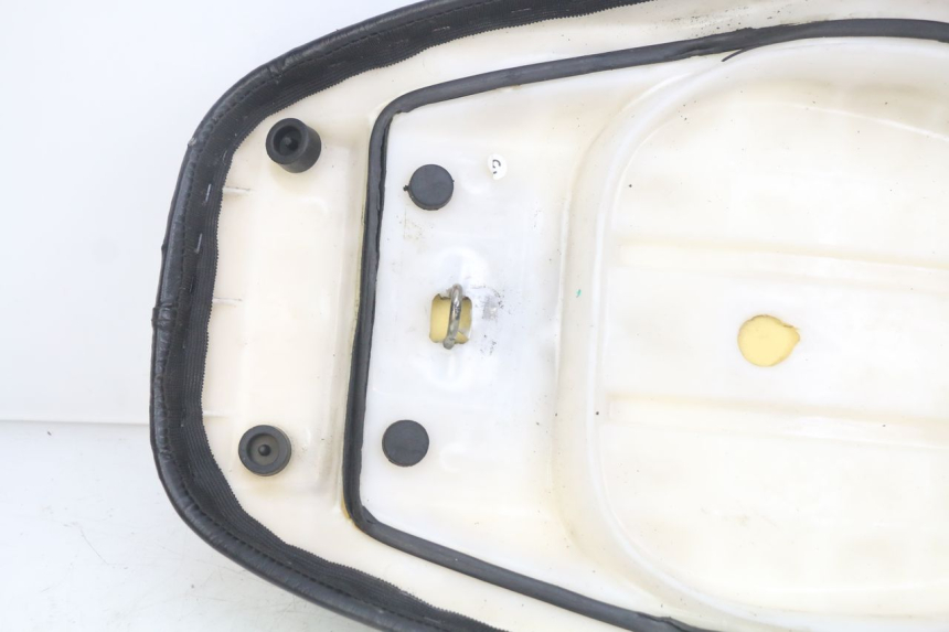 photo de SELLE UNIVERSAL BIKE ZN50QT-11B 50 (2018 - 2021) - Marquages et références