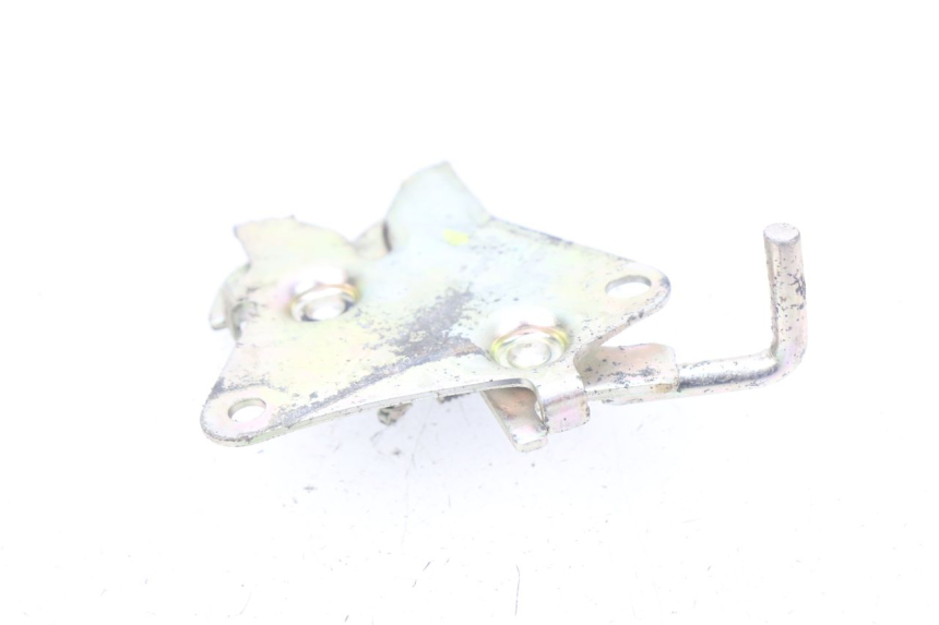 photo de SERRURE SELLE HONDA CBR R 125 (2003 - 2006) - Détail de la pièce