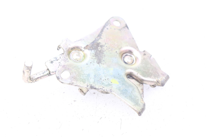 photo de SERRURE SELLE HONDA CBR R 125 (2003 - 2006) - Zoom état d’usage