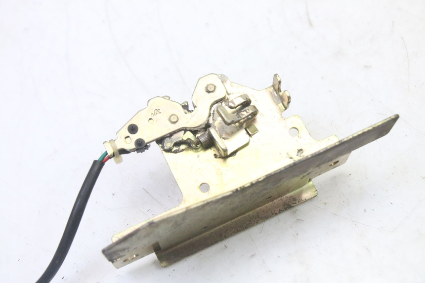 photo de SERRURE SELLE KYMCO DINK STREET 125 (2009 - 2014) - Détail de la pièce