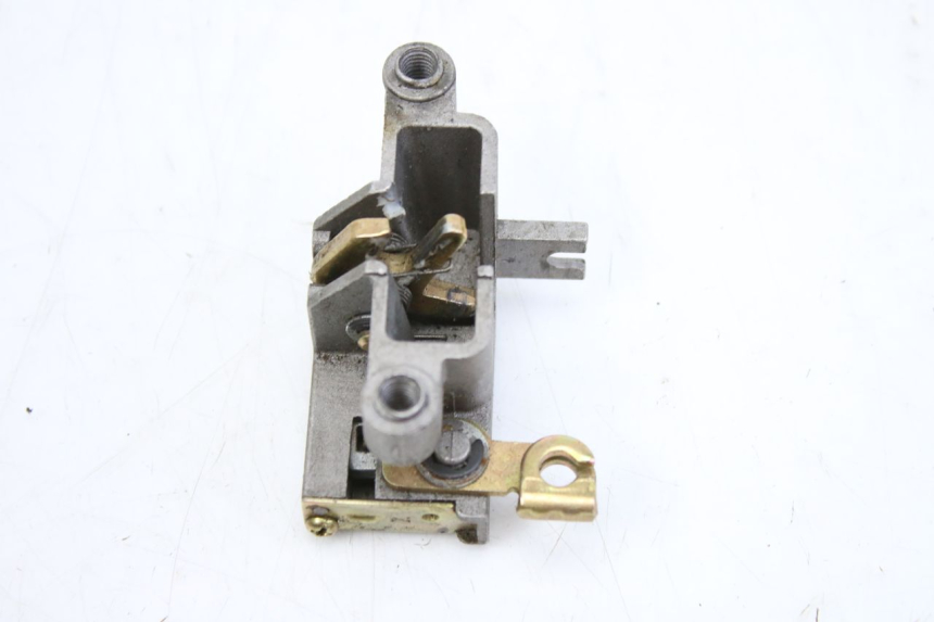 photo de SERRURE SELLE JM MOTORS EVOLIS 4T 50 (2018 - 2022) - Gros plan technique