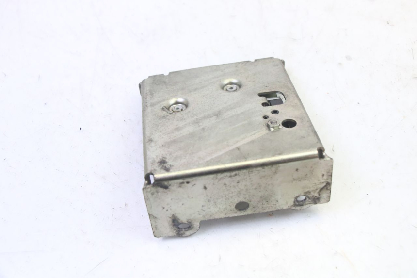 photo de SERRURE SELLE HONDA FES S-WING SWING ABS 125 (2007 - 2015) - Zoom état d’usage