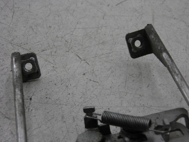 photo de SERRURE SELLE HONDA CBF 125 (2009 - 2015) - Autre angle de vue