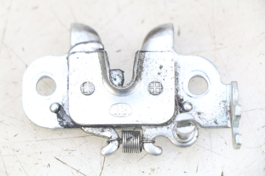 photo de SERRURE SELLE PEUGEOT KISBEE 4T 50 (2018 - 2022) - Vue principale