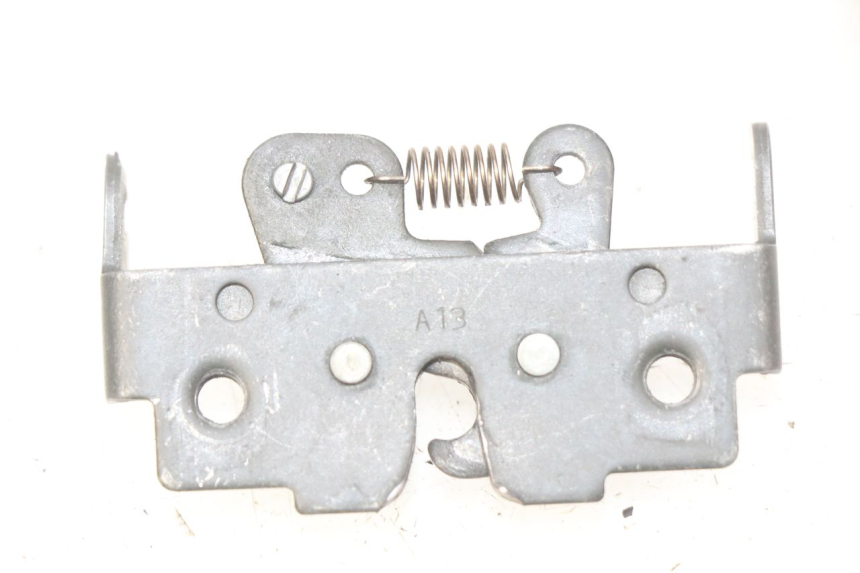 photo de SERRURE SELLE PIAGGIO MP3 LT 300 (2010 - 2016) - Détail de la pièce