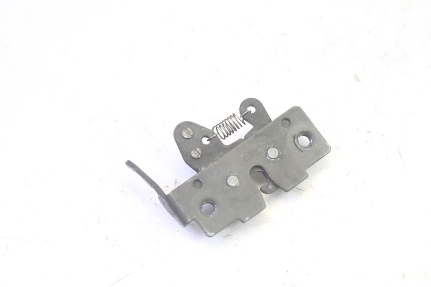 photo de SERRURE SELLE PIAGGIO MP3 RL 250 (2006 - 2010) - Zoom état d’usage