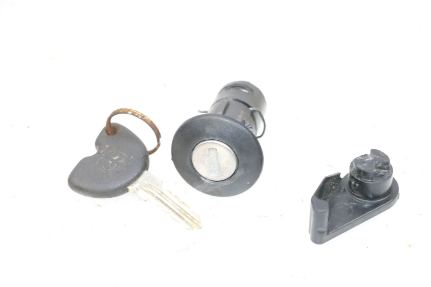 photo de SERRURE SELLE PIAGGIO NEW TYPHOON 50 (2018 - 2021) - Vue principale