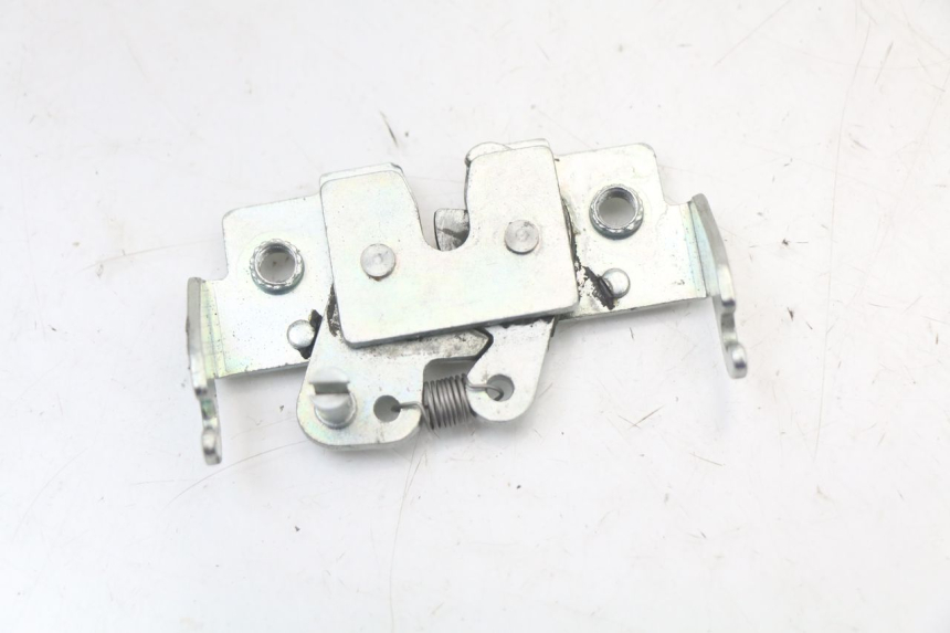 photo de SERRURE SELLE MBK OVETTO ONE 2T 50 (2013 - 2017) - Détail de la pièce