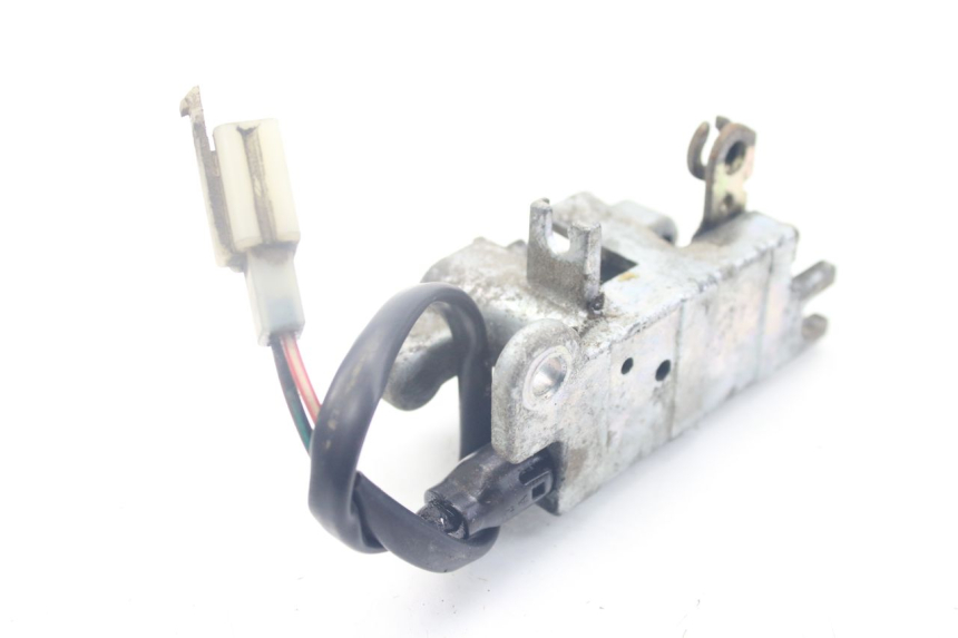 photo de SERRURE SELLE KYMCO PEOPLE 250 (2004 - 2008) - Zoom état d’usage