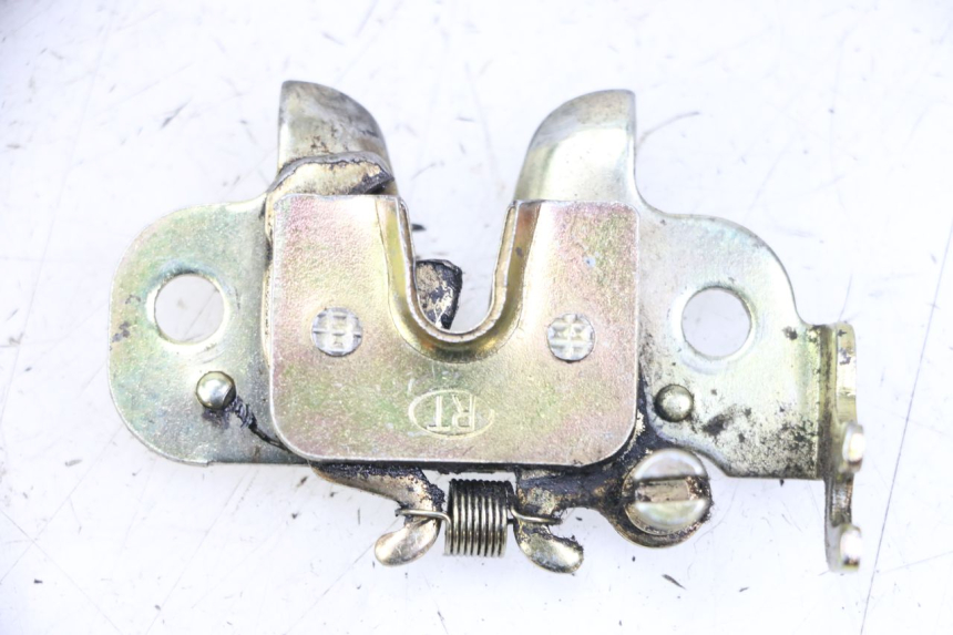 photo de SERRURE SELLE PEUGEOT KISBEE 2T 50 (2010 - 2017) - Vue principale