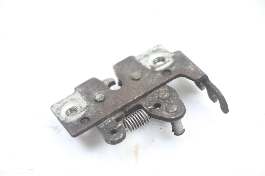 photo de SERRURE SELLE PIAGGIO MP3 LT 400 (2007 - 2012) - Autre angle de vue