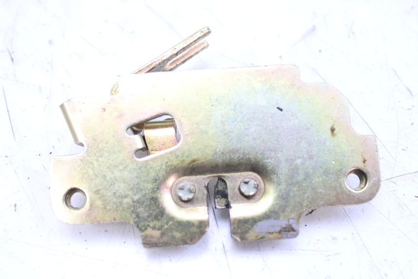 photo de SERRURE SELLE PEUGEOT TWEET 4T 50 (2010 - 2014) - Détail de la pièce