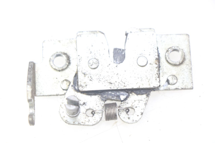 photo de SERRURE SELLE YAMAHA XMAX X-MAX 125 (2006 - 2009) - Vue principale