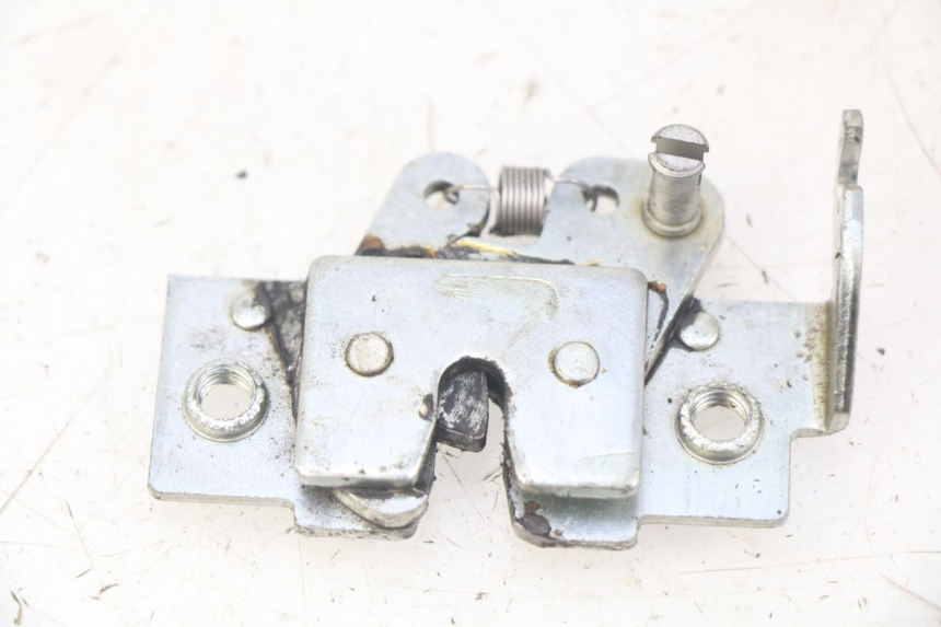 photo de SERRURE SELLE YAMAHA XMAX X-MAX 125 (2006 - 2009) - Vue principale