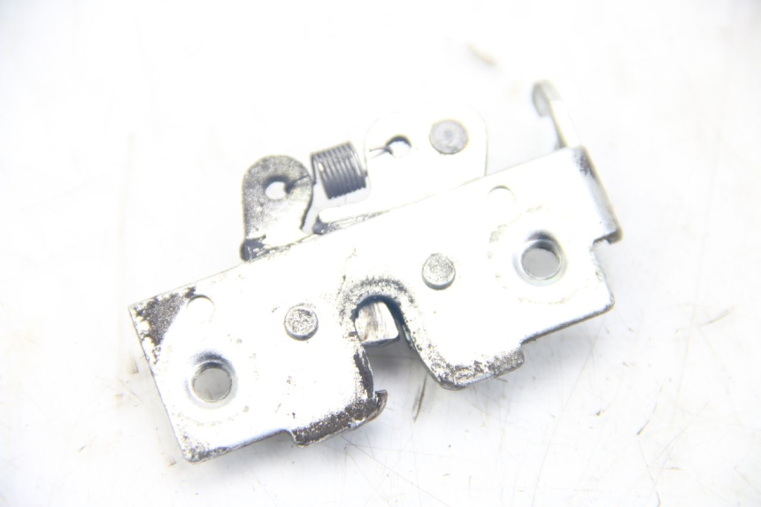 photo de SERRURE SELLE YAMAHA XMAX X-MAX 125 (2006 - 2009) - Détail de la pièce