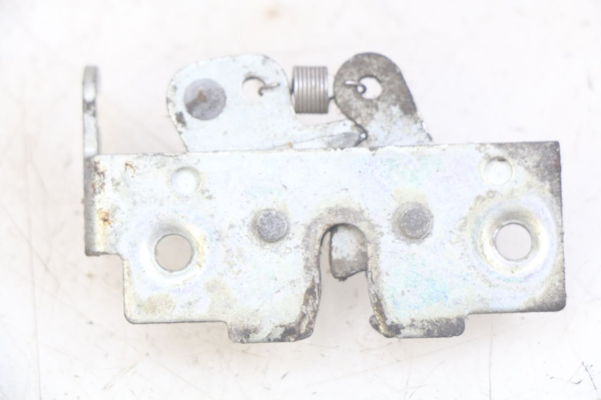 photo de SERRURE SELLE YAMAHA XMAX X-MAX 125 (2006 - 2009) - Zoom état d’usage