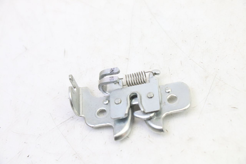 photo de SERRURE SELLE YAMAHA XMAX X-MAX 125 (2021 - 2025) - Vue principale