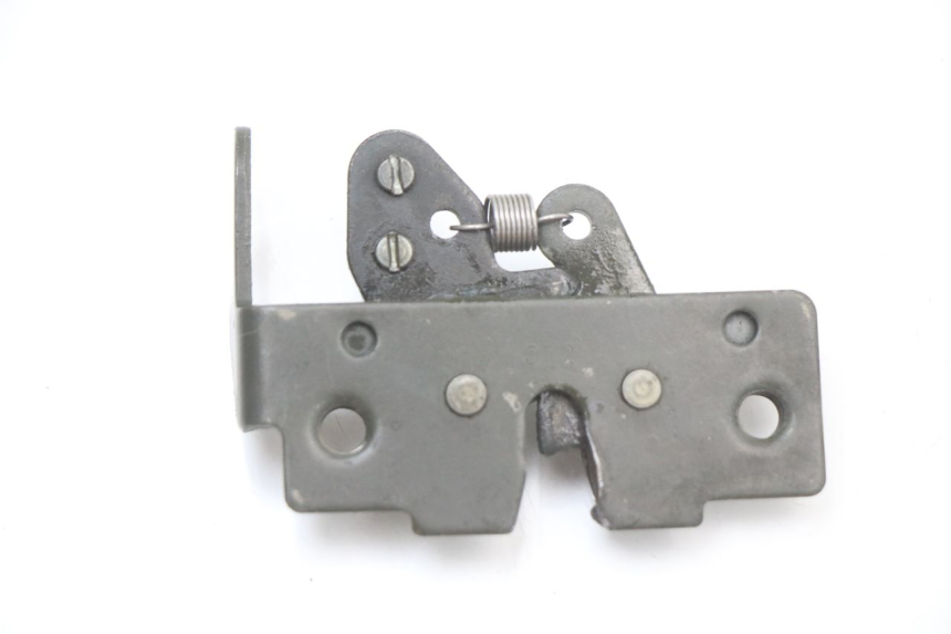 photo de SERRURE SELLE PIAGGIO X10 125 (2012 - 2017) - Détail de la pièce