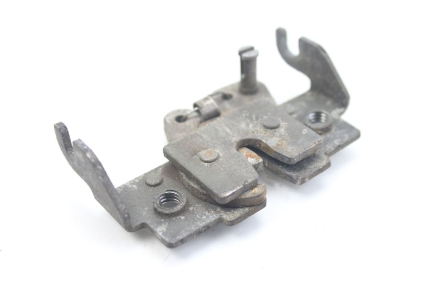 photo de SERRURE SELLE PIAGGIO X9 EVOLUTION 500 (2003 - 2005) - Zoom état d’usage