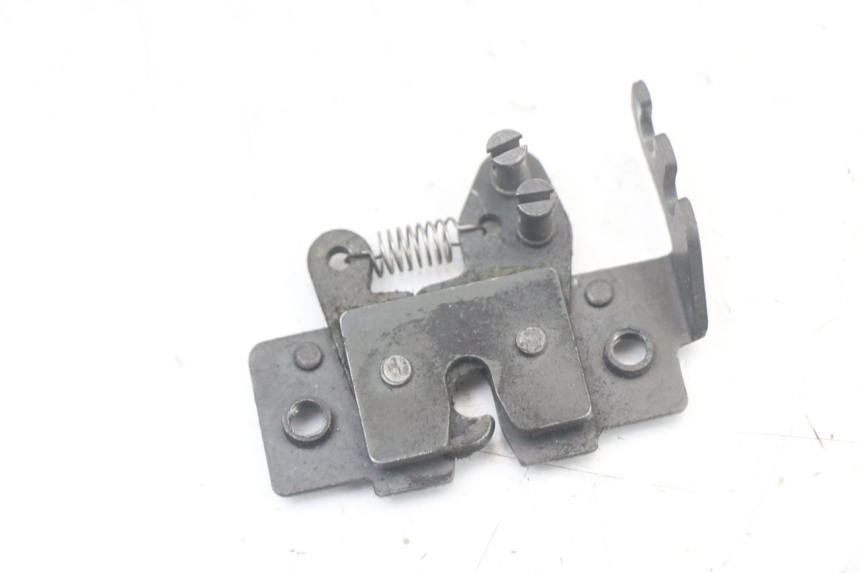 photo de SERRURE SELLE PIAGGIO XEVO - X EVO 125 (2007 - 2017) - Vue principale