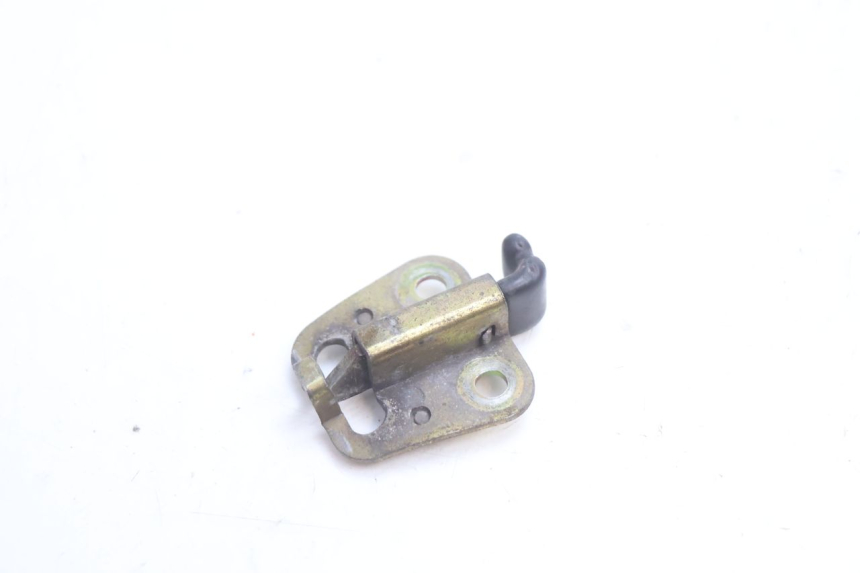 photo de SERRURE SELLE YAMAHA YZF R GENESIS 750 (1993 - 1998) - Vue principale