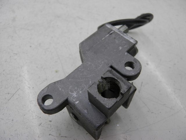 photo de SERRURE SELLE ZNEN ZN50QT-Q 50 (2010 - 2012) - Gros plan technique