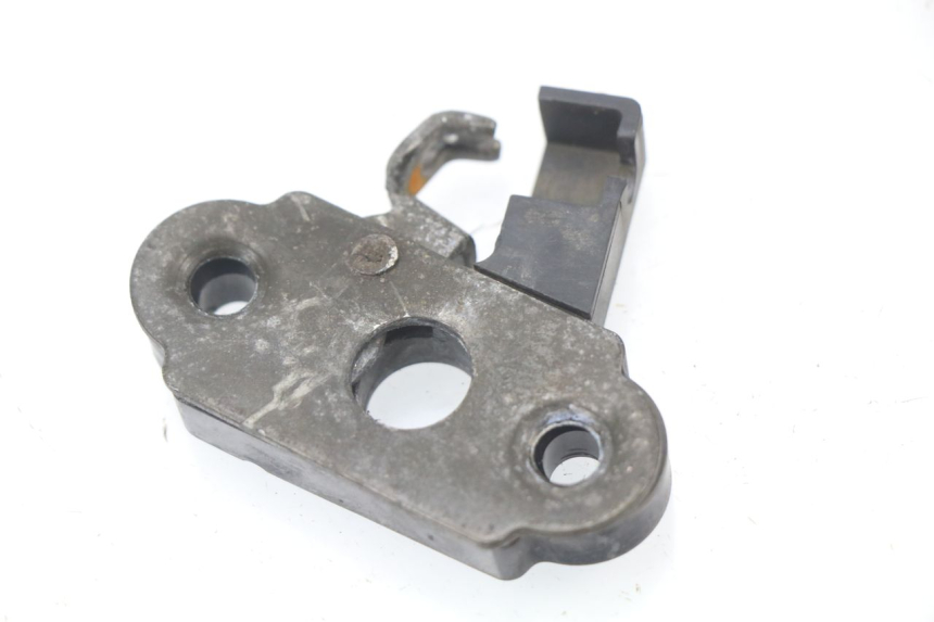 photo de SERRURE SELLE KAWASAKI ZZR 600 (1995 - 2004) - Zoom état d’usage