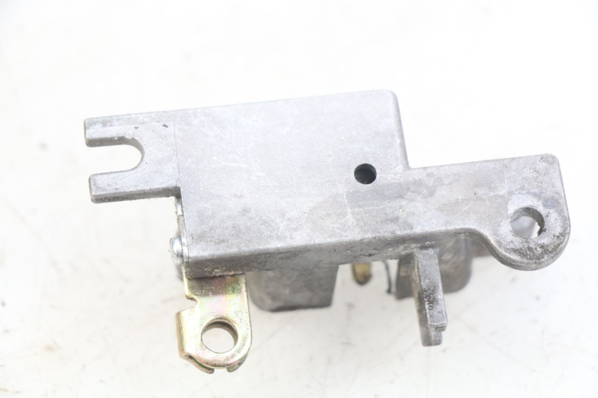 photo de SERRURE DE SELLE KYMCO AGILITY 16+ 4T 50 (2018 - 2023) - Zoom état d’usage