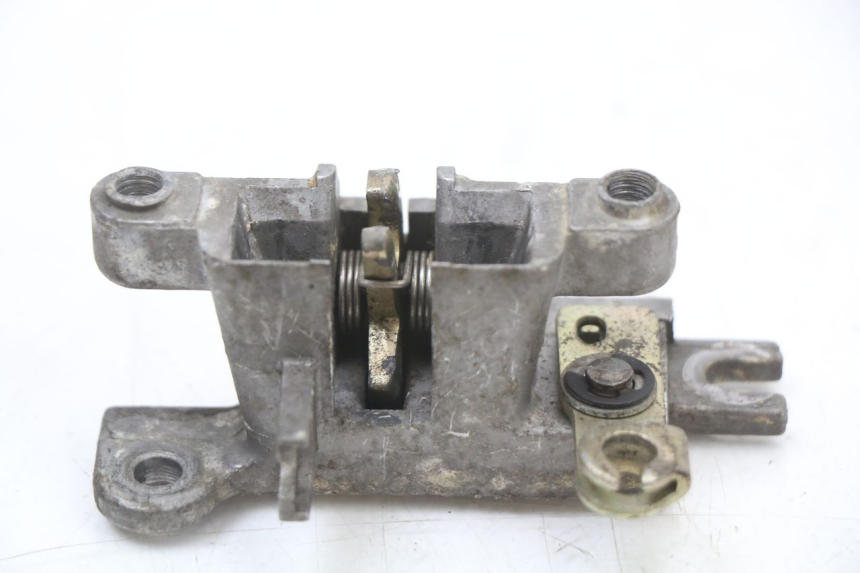 photo de SERRURE DE SELLE KYMCO AGILITY 4T 50 (2005 - 2018) - Détail de la pièce