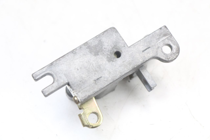 photo de SERRURE DE SELLE KYMCO AGILITY 4T 50 (2005 - 2018) - Autre angle de vue