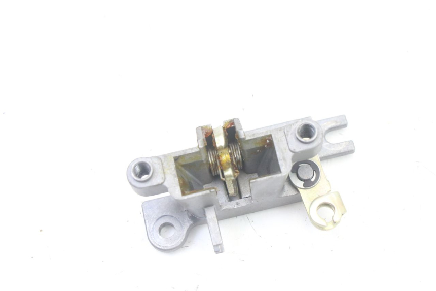 photo de SERRURE DE SELLE KYMCO AGILITY 4T 50 (2005 - 2018) - Détail de la pièce