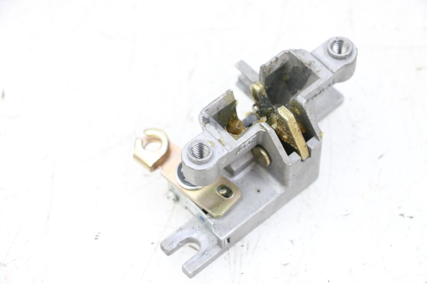 photo de SERRURE DE SELLE KYMCO AGILITY 4T 50 (2018 - 2022) - Autre angle de vue