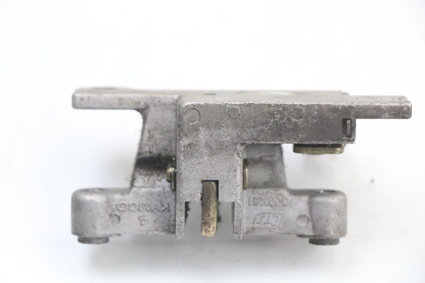 photo de SERRURE DE SELLE KYMCO AGILITY CARRY 50 (2011 - 2020) - Détail de la pièce