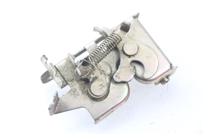 photo de SERRURE DE SELLE JONWAY AZTRAL 125 (2008 - 2017) - Détail de la pièce