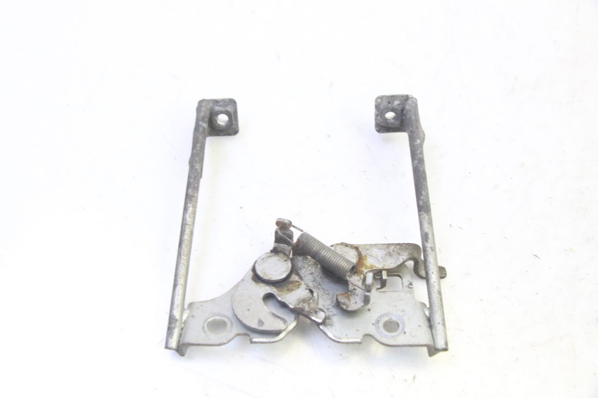 photo de SERRURE DE SELLE HONDA CBF 125 (2009 - 2015) - Vue principale