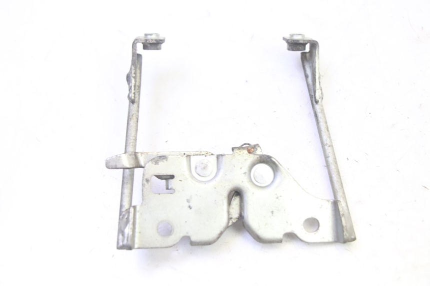 photo de SERRURE DE SELLE HONDA CBF 125 (2009 - 2015) - Autre angle de vue