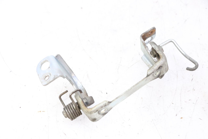 photo de SERRURE DE SELLE HONDA CBR RR FIREBLADE 900 (1992 - 1994) - Zoom état d’usage