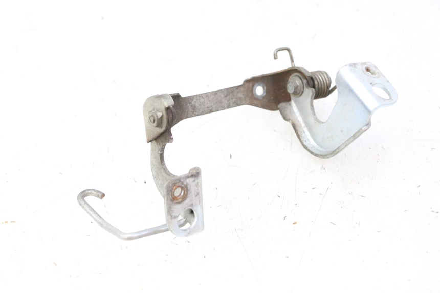 photo de SERRURE DE SELLE HONDA CBR RR FIREBLADE 900 (1992 - 1994) - Autre angle de vue