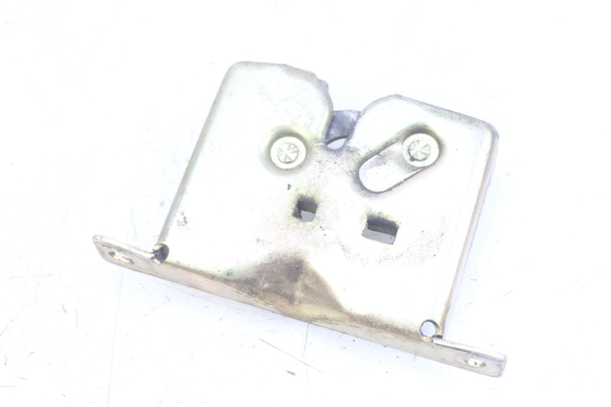 photo de SERRURE DE SELLE TGB CITY 2 50 (2009 - 2013) - Autre angle de vue