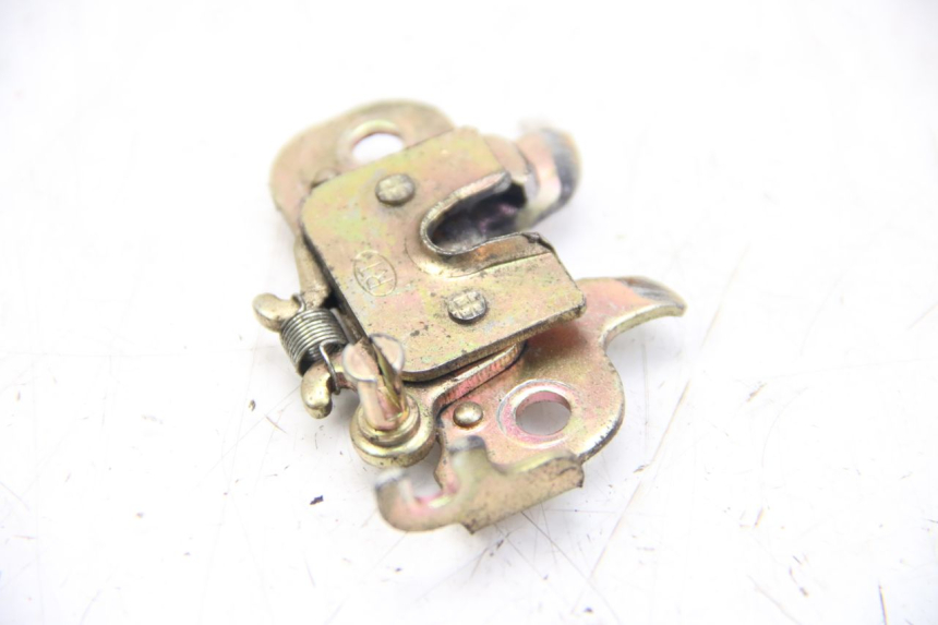 photo de SERRURE DE SELLE PEUGEOT CITYSTAR AIR 125 (2014 - 2017) - Vue principale