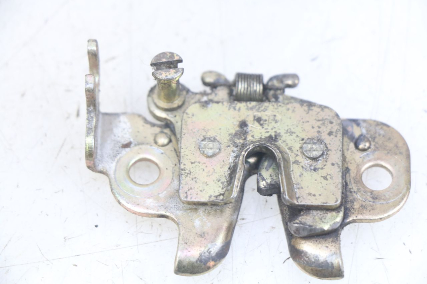 photo de SERRURE DE SELLE PEUGEOT CITYSTAR 125 (2011 - 2017) - Vue principale