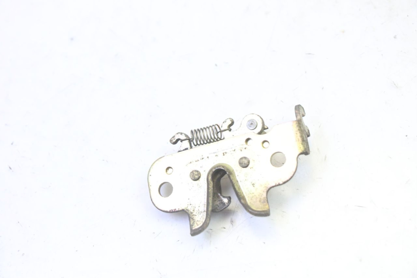 photo de SERRURE DE SELLE PEUGEOT CITYSTAR 50 (2013 - 2017) - Zoom état d’usage