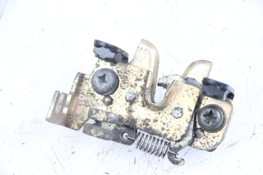 photo de SERRURE DE SELLE SYM CROX 4T 50 (2016 - 2023) - Détail de la pièce