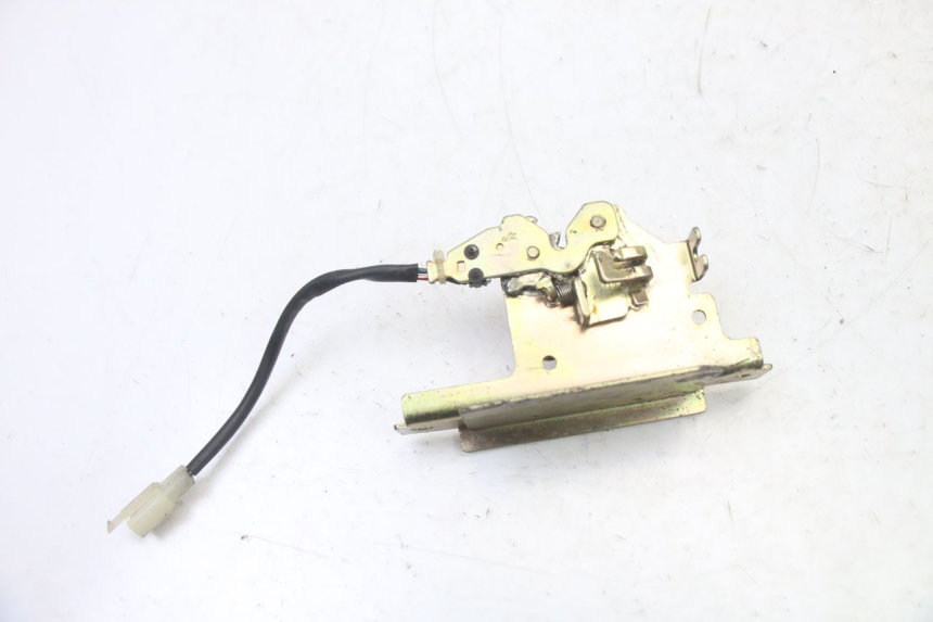 photo de SERRURE DE SELLE KYMCO DINK STREET 125 (2009 - 2014) - Vue principale