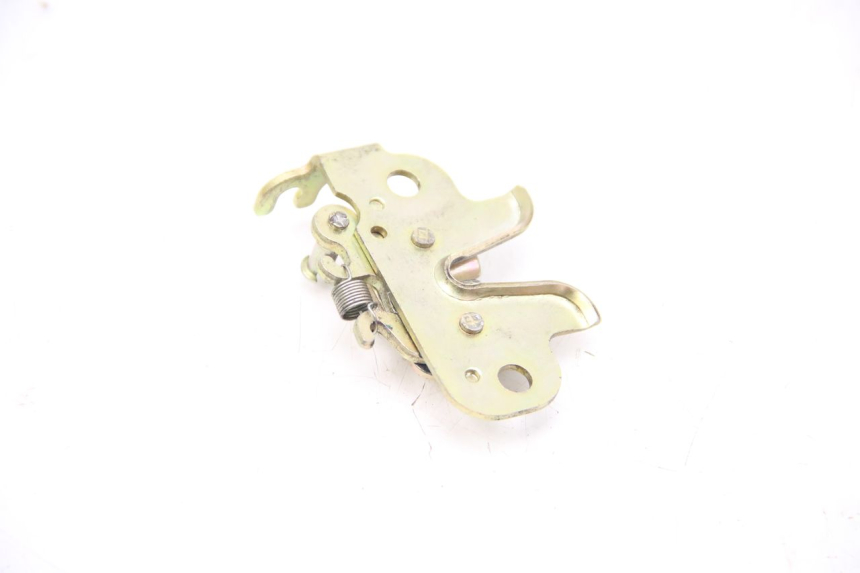 photo de SERRURE DE SELLE PEUGEOT E-VIVACITY 1 (2012 - 2018) - Zoom état d’usage